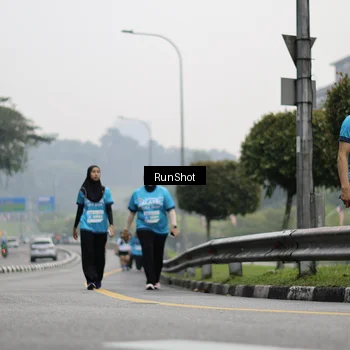 Runner Photo 7037719