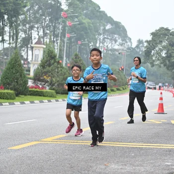 Runner Photo 7037721