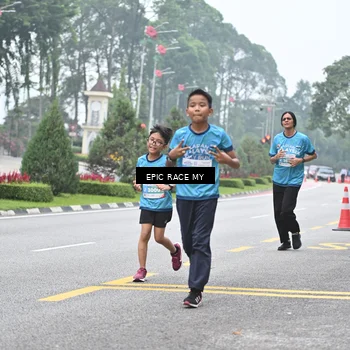 Runner Photo 7037723