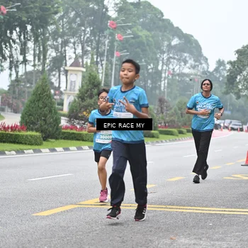 Runner Photo 7037726