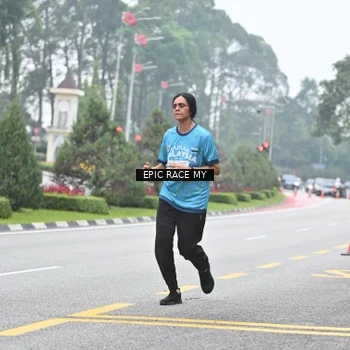 Runner Photo 7037729