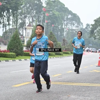 Runner Photo 7037730