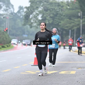 Runner Photo 7037750