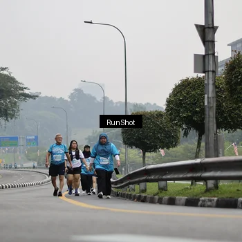 Runner Photo 7037766