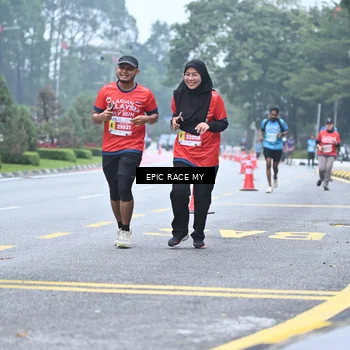 Runner Photo 7037775