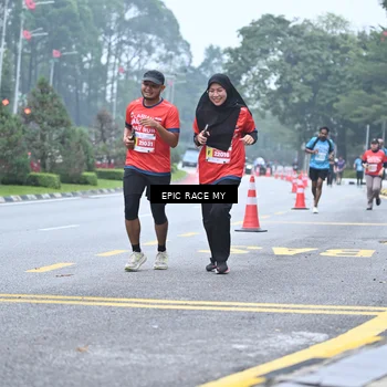 Runner Photo 7037781
