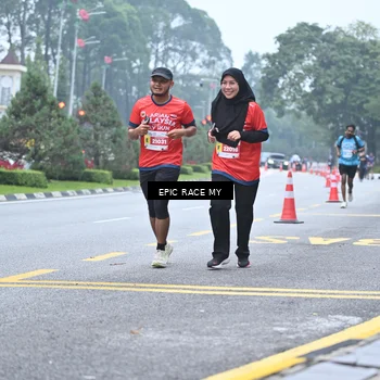 Runner Photo 7037786
