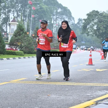 Runner Photo 7037787