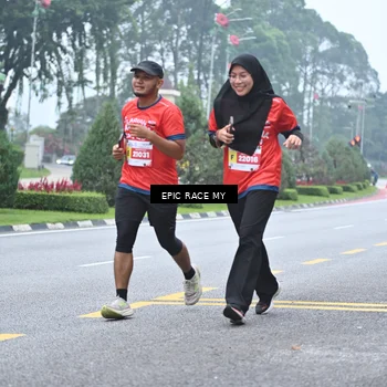 Runner Photo 7037790