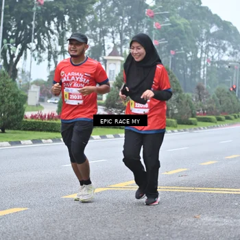 Runner Photo 7037791
