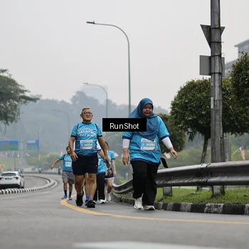 Runner Photo 7037795