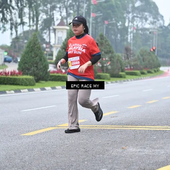 Runner Photo 7037818