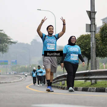 Runner Photo 7037822