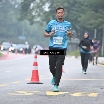 Runner Photo 7037828