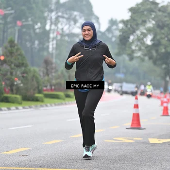 Runner Photo 7037840
