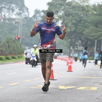 Runner Photo 7037851