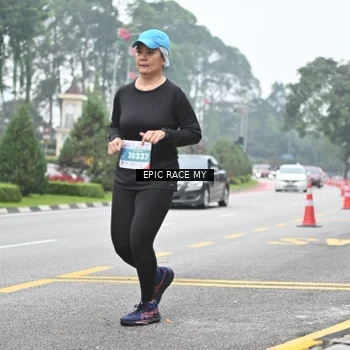 Runner Photo 7037888
