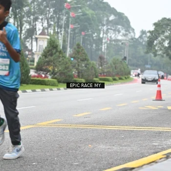 Runner Photo 7037889
