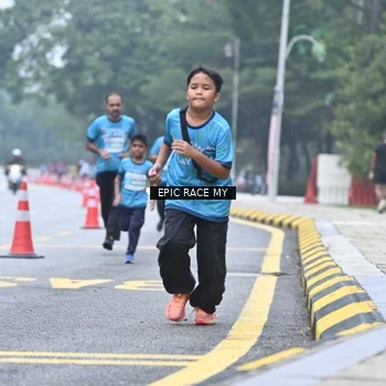 Runner Photo 7037902