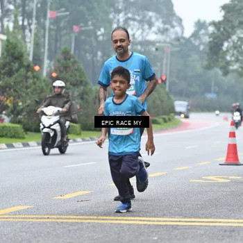 Runner Photo 7037906