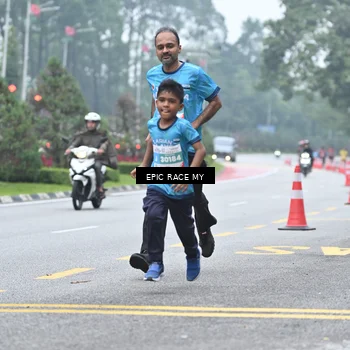 Runner Photo 7037908