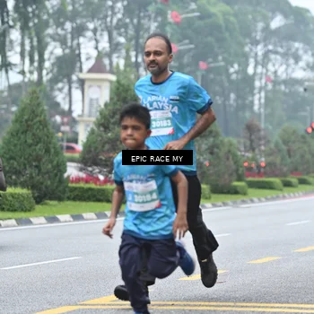 Runner Photo 7037909