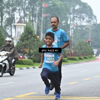 Runner Photo 7037910