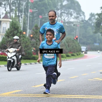 Runner Photo 7037911
