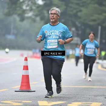 Runner Photo 7037917