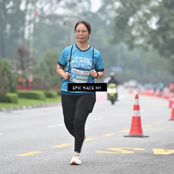Runner Photo 7037928