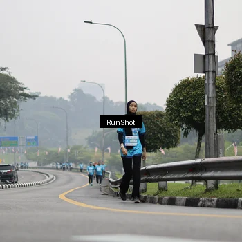 Runner Photo 7037929
