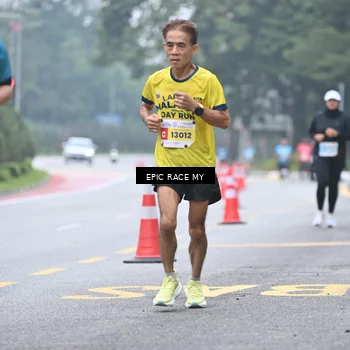 Runner Photo 7037954