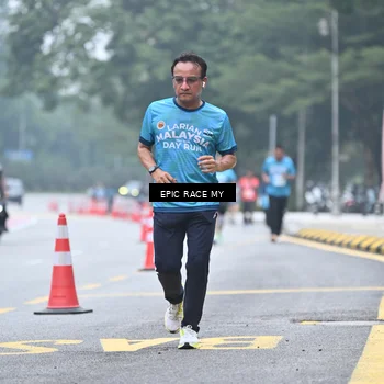 Runner Photo 7037970