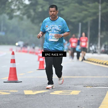Runner Photo 7037982