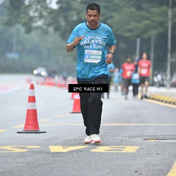 Runner Photo 7037988