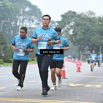 Runner Photo 7038003