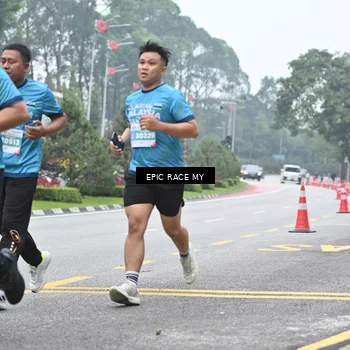 Runner Photo 7038011