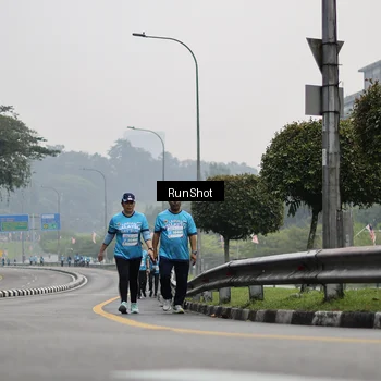 Runner Photo 7038014
