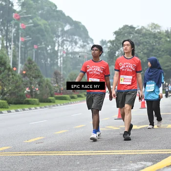 Runner Photo 7038026