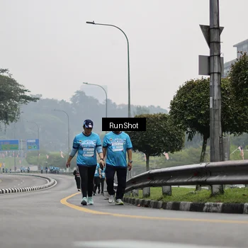 Runner Photo 7038035