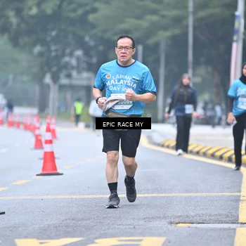 Runner Photo 7038073