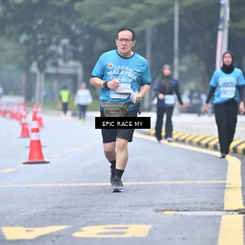 Runner Photo 7038076