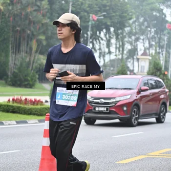 Runner Photo 7038077