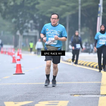 Runner Photo 7038078