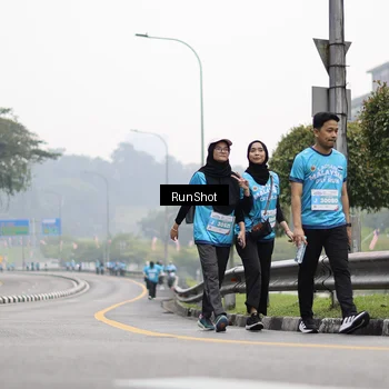 Runner Photo 7038081