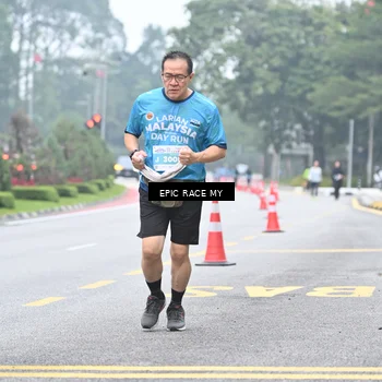 Runner Photo 7038085