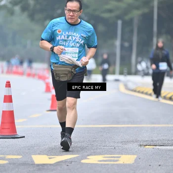 Runner Photo 7038086