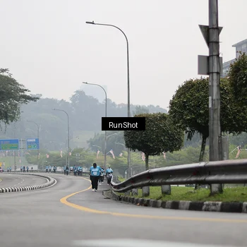 Runner Photo 7038107