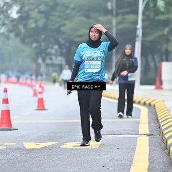 Runner Photo 7038113