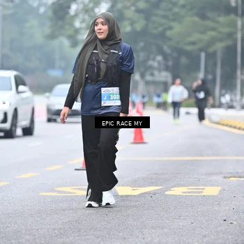 Runner Photo 7038124